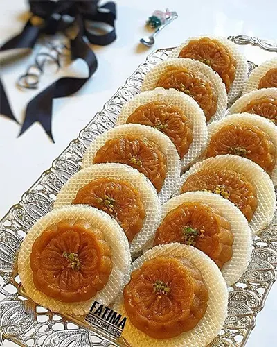 طرز تهیه حلوا زعفرانی ساده با آرد گندم برای 4 نفر