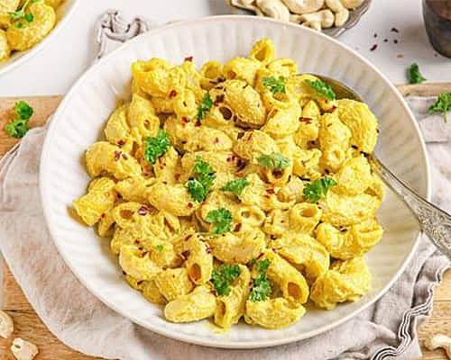 طرز تهیه پاستا با سس آلفردو (2) برای 4 نفر