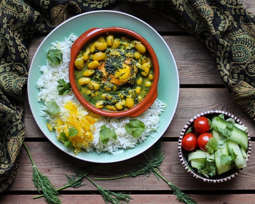 طرز تهیه باقلا قاتق اصیل گیلانی برای ۴ نفر