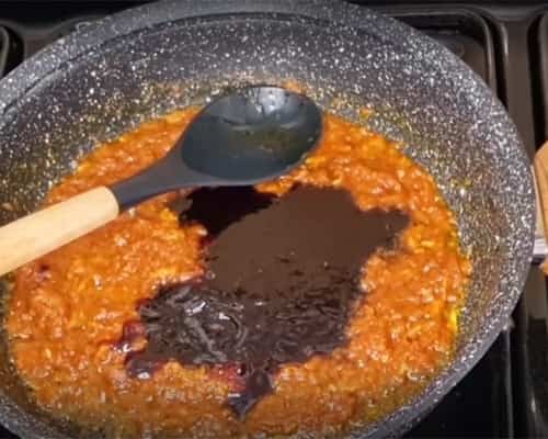 طرز تهیه خورش مرغ ترش با رب انار (2)