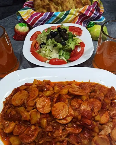 برای تهیه سوسیس بندری از چه سوسیسی استفاده کنیم؟