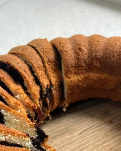 طرز تهیه کیک دو رنگ عصرانه با پف بینظیرساده، سریع و خوشمزه